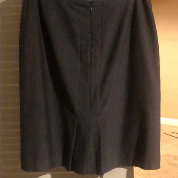 Suit - Picture 4 of 4